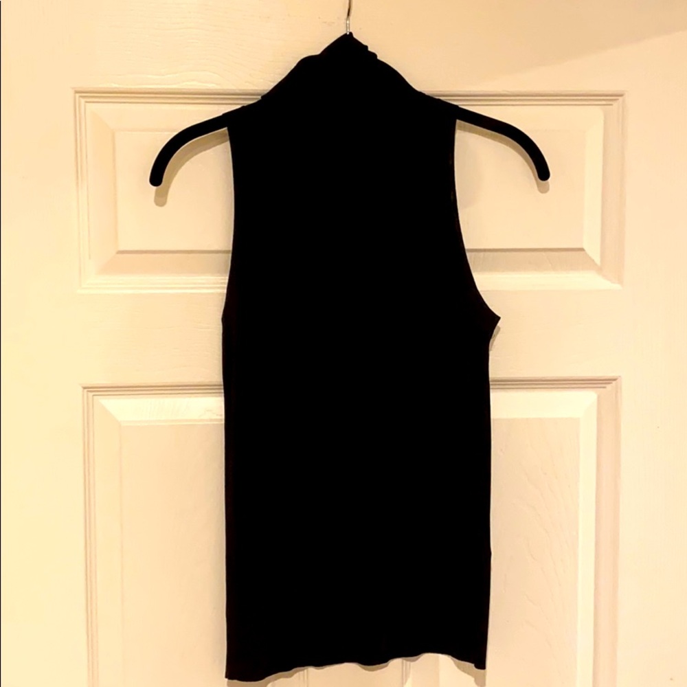 ❌SOLD❌ Zara Sleeveless Turtleneck